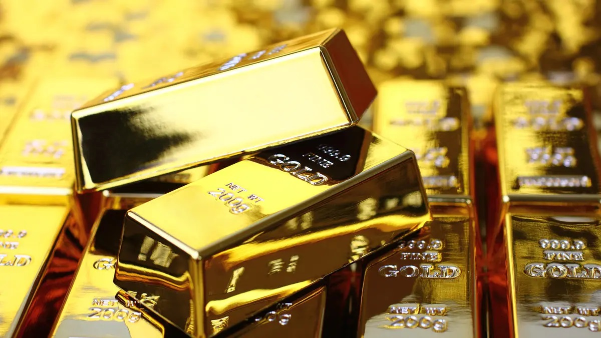 تقييم المتعاملين لاحتمالات خفض الفائدة الأمريكية يلقي بظلاله على أسعار الذهب